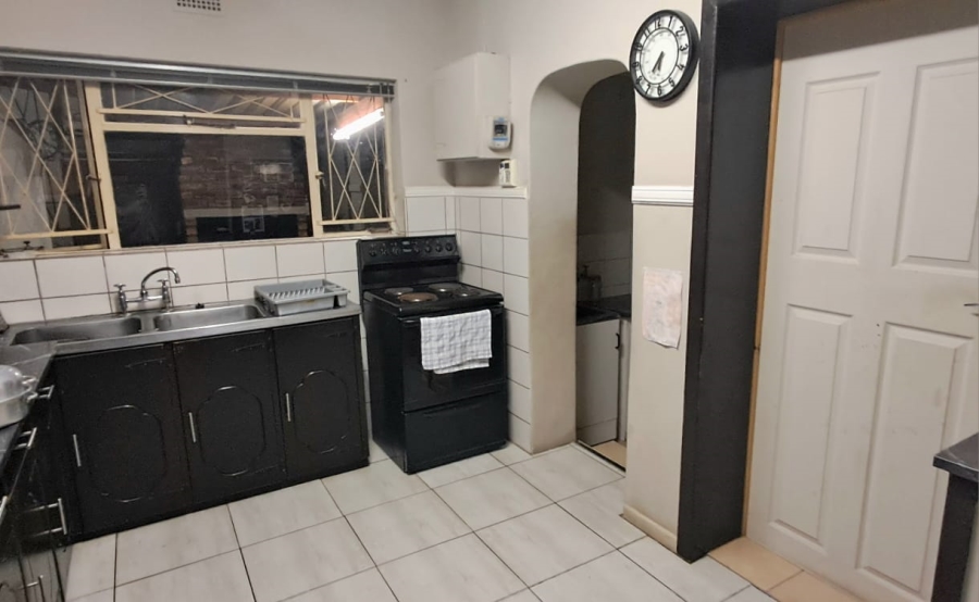 5 Bedroom Property for Sale in Retief Eastern Cape